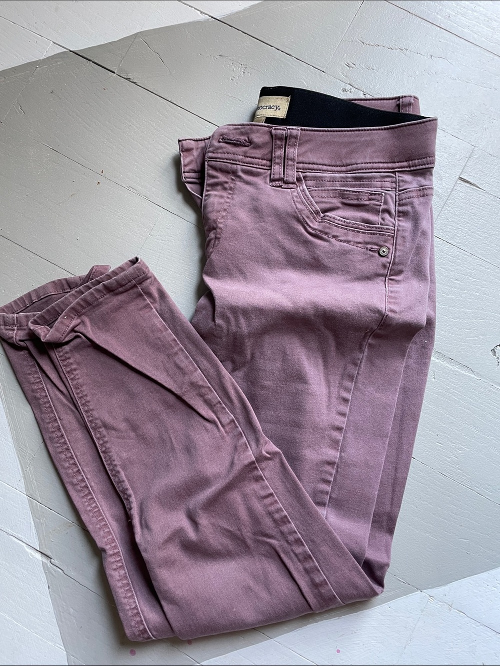 Democracy Skinny Jeans in Dusty Mauve